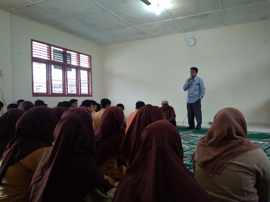 SMA Adi Darma Banda Aceh Gelar Tausiyah Jumatan
